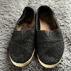 Toms shoes